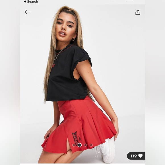 Beautiful Reebok Red pleated tennis skirt with side zipper. - Picture 7 of 12